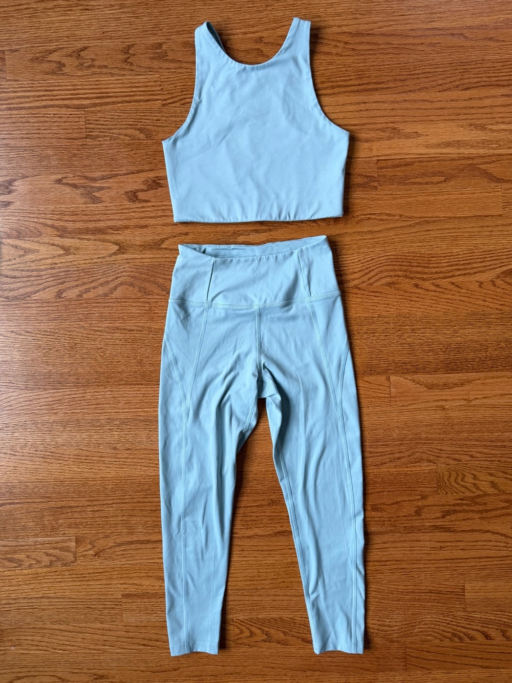 Girlfriend Collective Compressive Set in Sky